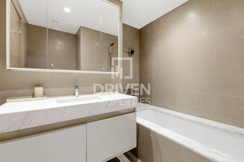 Apartment in Burj Royale, Downtown Dubai (Downtown Burj Dubai), Dubai 3 bedrooms, 122.45 sq.m. № 140547 - photo 11
