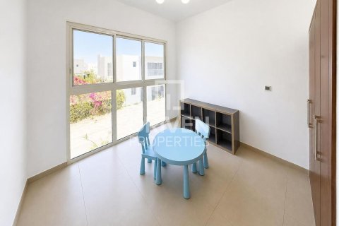 Maison de ville à Arabella Townhouses, Mudon, Dubai, 3 chambres, 159.42 m², № 138871 - photo 3