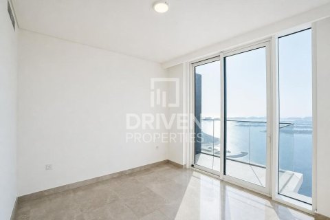 Apartment in EMAAR Beachfront, Dubai Harbour, Dubai 4 bedrooms, 286.51 sq.m. № 138875 - photo 12
