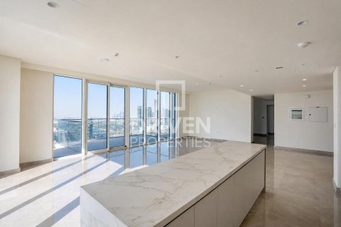 Apartment in EMAAR Beachfront, Dubai Harbour, Dubai 4 bedrooms, 286.51 sq.m. № 138875 - photo 7