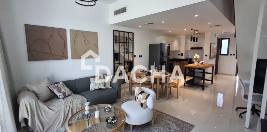 Maison de ville à Dubai, 2 chambres, 94 m², № 133236