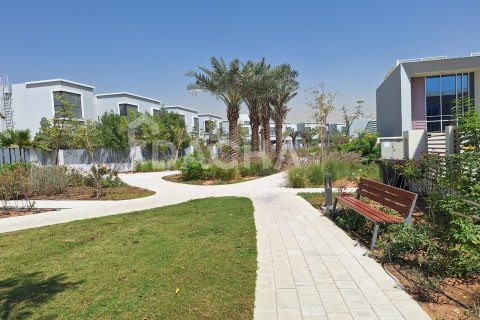 Maison de ville à Dubai Land, Dubai, 3 chambres, 124 m², № 133233 - photo 2