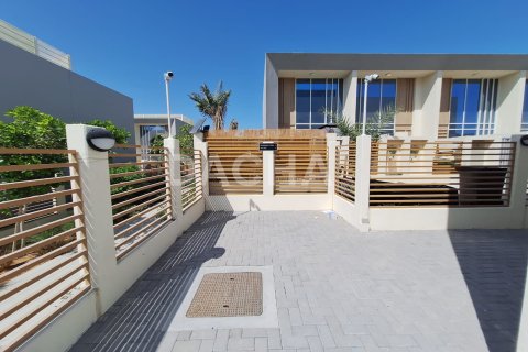 Maison de ville à Dubai Land, Dubai, 3 chambres, 124 m², № 133233 - photo 4
