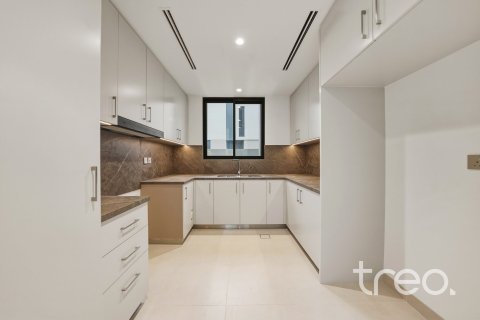Villa à Arabian Ranches 3, Dubai, 4 chambres, 433.39 m², № 119383 - photo 6