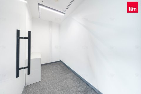 Oficina en Sheikh Zayed Road, Dubai, 252.5 m², № 96190 - foto 2