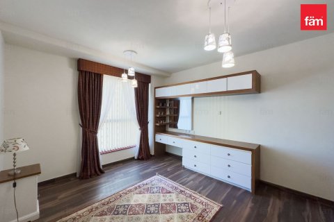 Apartment in Dubai 3 bedrooms, 178.6 sq.m. № 72208 - photo 9