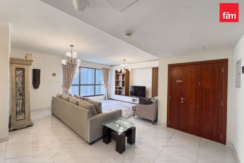 Apartment in Dubai 3 bedrooms, 178.6 sq.m. № 72208 - photo 1