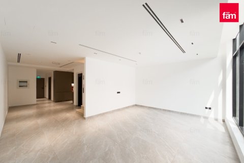 Снять в аренду таунхаус в Дубае: 4 спальни, 201.9м², № 90288 - фото 16