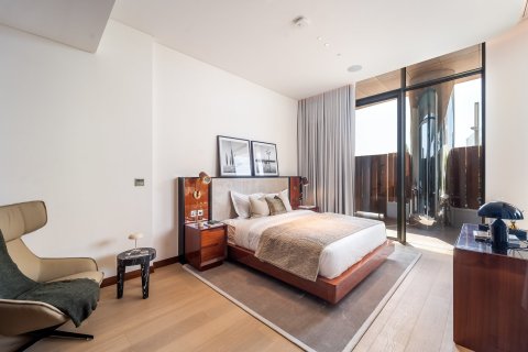 Apartment in Jumeirah, Dubai 4 bedrooms, 516 sq.m. № 120630 - photo 22