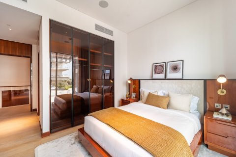 Apartment in Jumeirah, Dubai 4 bedrooms, 516 sq.m. № 120630 - photo 24