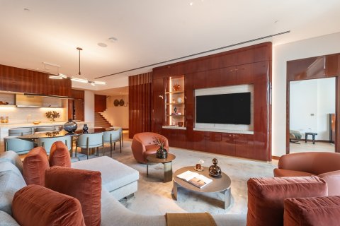 Apartment in Jumeirah, Dubai 4 bedrooms, 516 sq.m. № 120630 - photo 2