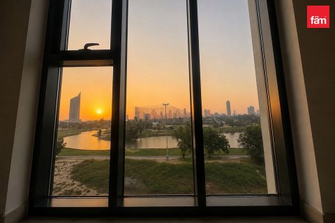 Apartment in The Hills, Dubai 3 bedrooms, 165.8 sq.m. № 119066 - photo 11