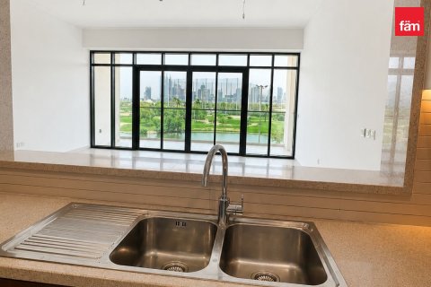Apartment in The Hills, Dubai 3 bedrooms, 165.8 sq.m. № 119066 - photo 4