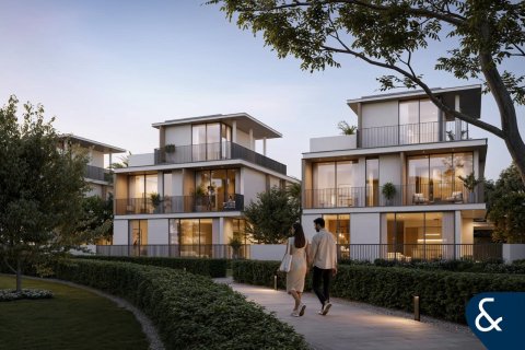 Villa in Dubai Investment Park, Dubai 4 bedrooms, 353 sq.m. № 75124 - photo 2