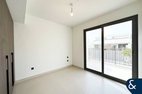 Villa en Aura, Tilal Al Ghaf, Dubai, 3 dormitorios, 201 m², № 75118 - foto 3