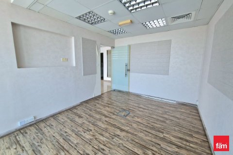 Bureau à Dubai, 132.7 m², № 115177