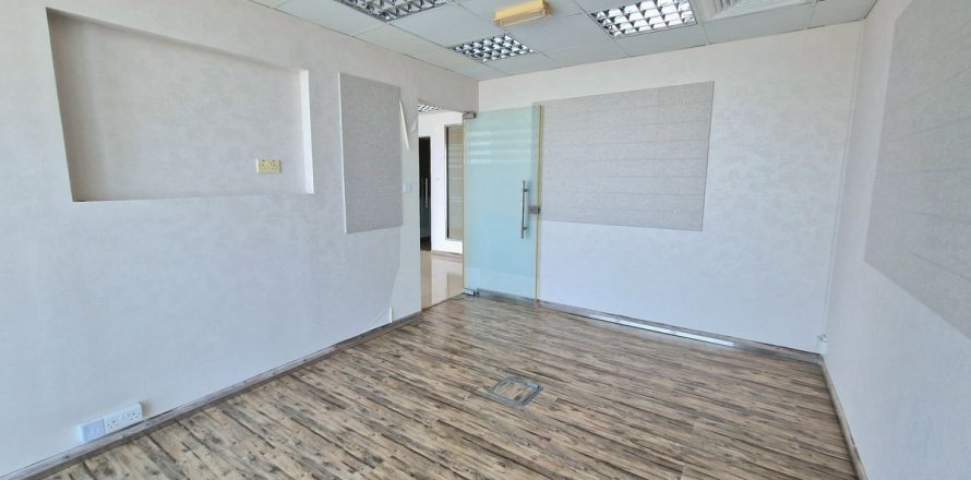 Bureau à Dubai, 132.7 m², № 115177