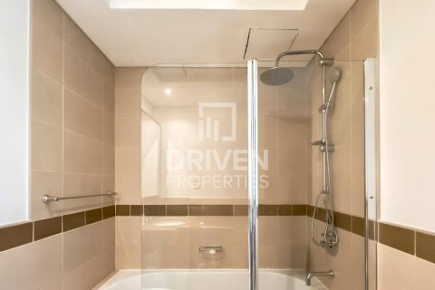 Apartamento en 29 Burj Boulevard, Downtown Dubai (Downtown Burj Dubai), Dubai, 1 dormitorio, 73.77 m², № 125278 - foto 9