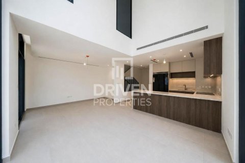 Villa en Mudon, Dubai, 4 dormitorios, 229.01 m², № 125275 - foto 2