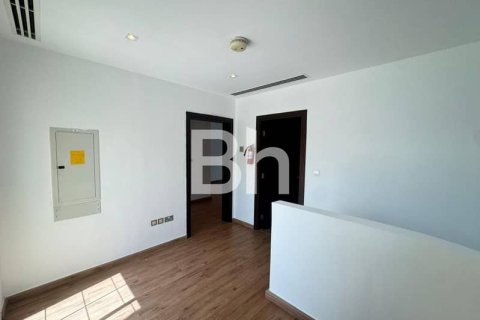 Villa in Jumeirah Village Triangle, Dubai 2 bedrooms, 708 sq.m. № 57659 - photo 4