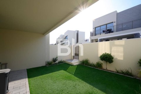 Villa in Dubai South (Dubai World Central), Dubai 3 bedrooms, 144 sq.m. № 57657 - photo 8