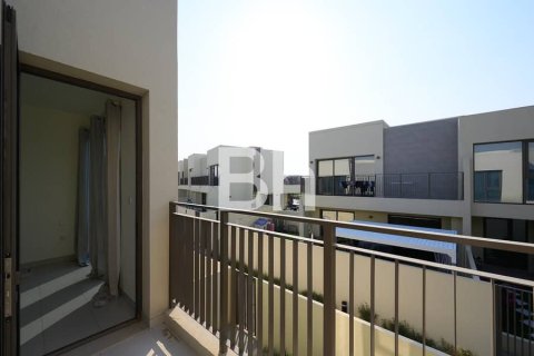 Villa in Dubai South (Dubai World Central), Dubai 3 bedrooms, 144 sq.m. № 57657 - photo 9