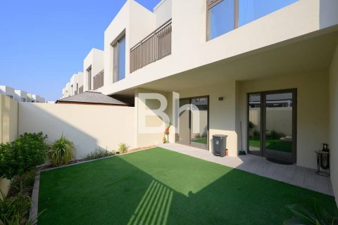 Villa in Dubai South (Dubai World Central), Dubai 3 bedrooms, 144 sq.m. № 57657 - photo 4