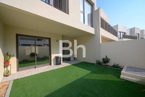 Villa in Dubai South (Dubai World Central), Dubai 3 bedrooms, 144 sq.m. № 57657 - photo 5
