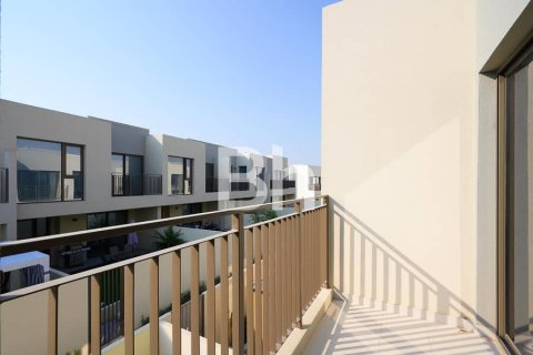 Villa in Dubai South (Dubai World Central), Dubai 3 bedrooms, 144 sq.m. № 57657 - photo 10