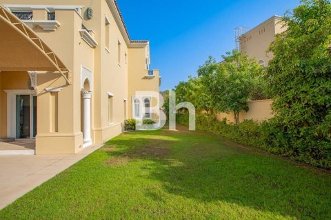 Villa in Arabian Ranches, Dubai 6 bedrooms, 1644 sq.m. № 57658 - photo 2