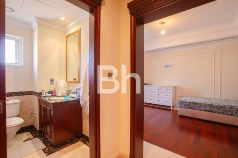 Villa in Arabian Ranches, Dubai 6 bedrooms, 1644 sq.m. № 57658 - photo 16