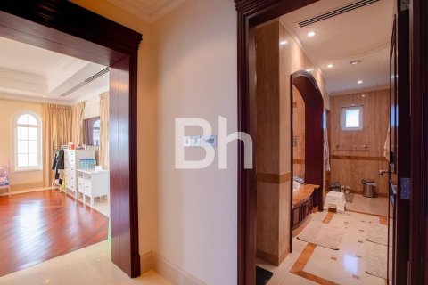 Villa in Arabian Ranches, Dubai 6 bedrooms, 1644 sq.m. № 57658 - photo 12