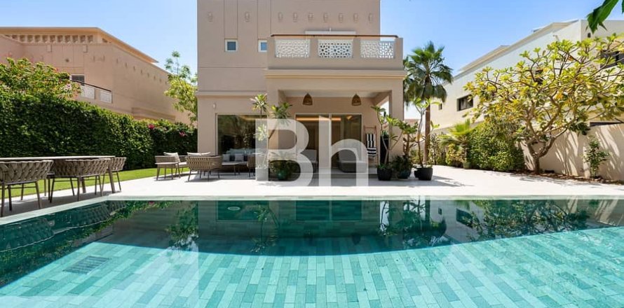 Villa en The Lakes, Dubai, 3 dormitorios, 570 m², № 57661