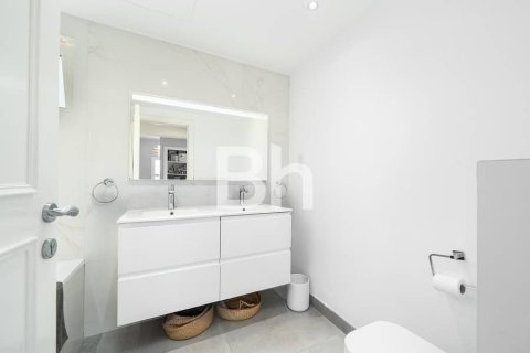 Villa en The Lakes, Dubai, 3 dormitorios, 570 m², № 57661 - foto 9