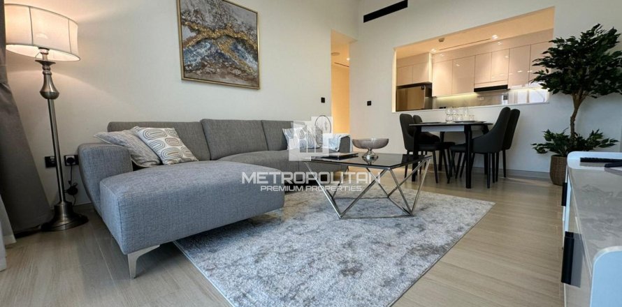 Квартира в Джумейра Вилладж Серкл, Дубай, 1 спальня, 72м², № 15613