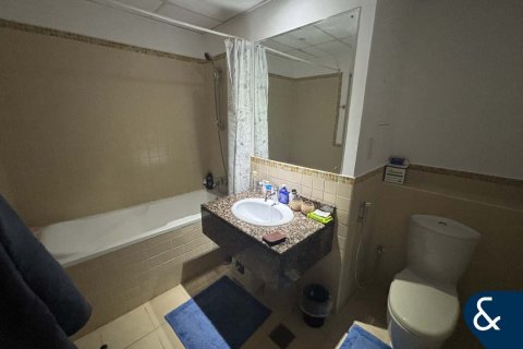 Apartment in Jumeirah Beach Residence, Dubai 2 bedrooms, 121 sq.m. № 76223 - photo 7