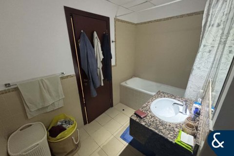 Apartment in Jumeirah Beach Residence, Dubai 2 bedrooms, 121 sq.m. № 76223 - photo 8