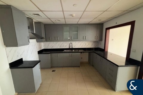 Apartment in Rimal 5, Jumeirah Beach Residence, Dubai 3 bedrooms, 179 sq.m. № 76225 - photo 4