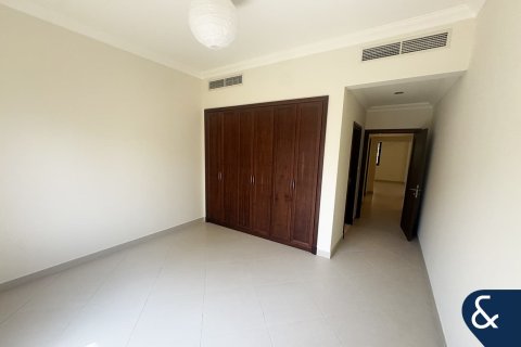 Villa in Arabian Ranches 2, Dubai 6 bedrooms, 558 sq.m. № 76221 - photo 25