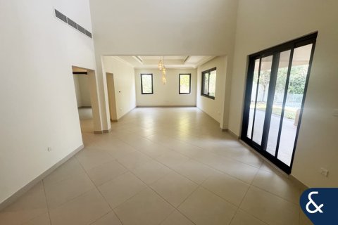 Villa in Arabian Ranches 2, Dubai 6 bedrooms, 558 sq.m. № 76221 - photo 15