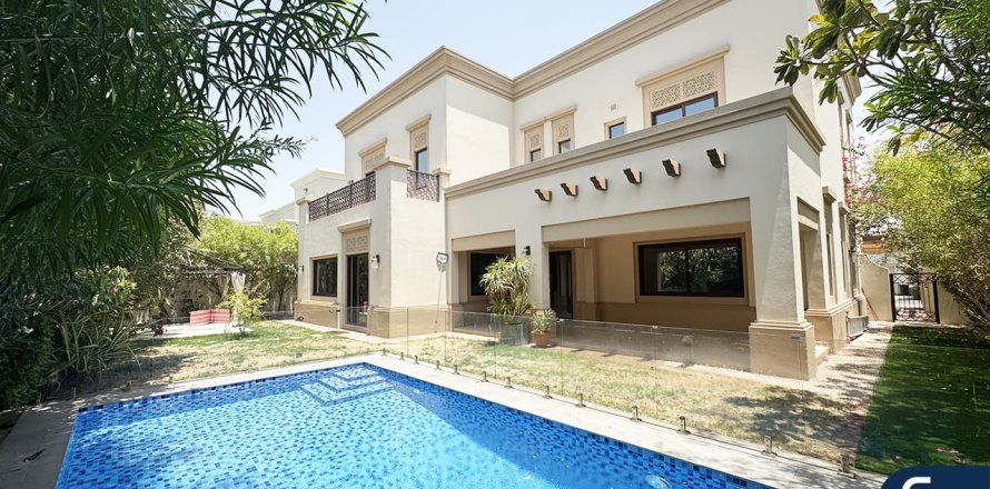 Villa in Arabian Ranches 2, Dubai 6 bedrooms, 558 sq.m. № 76221