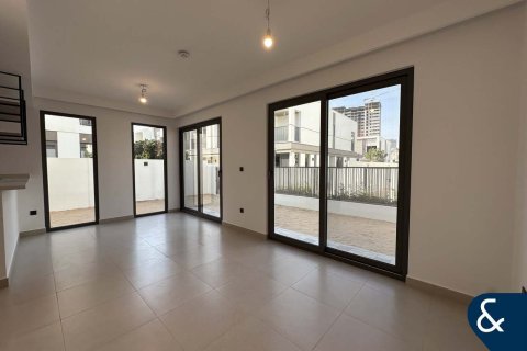 Townhouse in Aura, Tilal Al Ghaf, Dubai 4 bedrooms, 227 sq.m. № 76222 - photo 17