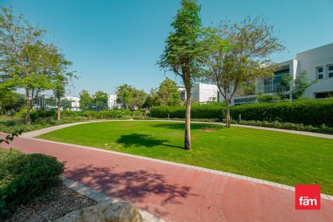 Townhouse in Dubai 3 bedrooms, 315.7 sq.m. № 52159 - photo 4