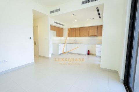 Снять в аренду виллу в Dubai South (Dubai World Central), Дубай: 3 спальни, 151м², № 70986 - фото 2