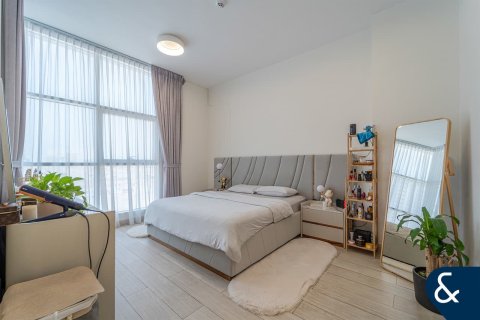 Villa in Victory Heights, Dubai Sports City, Dubai 4 bedrooms, 173 sq.m. № 76558 - photo 13