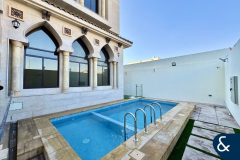 فيلا في Al Quoz, دبي 7 غرف نوم , 1115 م² رقم 76554 - صورة 4