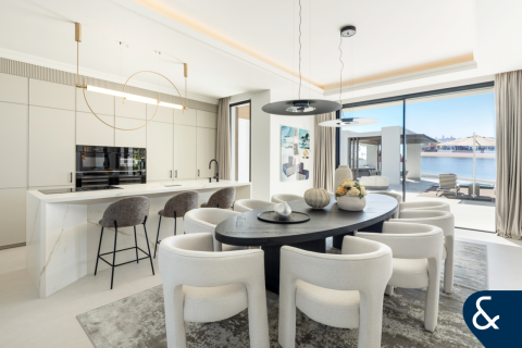 Villa in Signature Villas, Palm Jumeirah, Dubai 5 bedrooms, 873 sq.m. № 76557 - photo 11