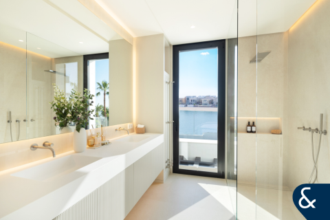 Villa in Signature Villas, Palm Jumeirah, Dubai 5 bedrooms, 873 sq.m. № 76557 - photo 23