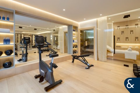 Villa in Signature Villas, Palm Jumeirah, Dubai 5 bedrooms, 873 sq.m. № 76557 - photo 14