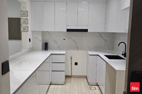 Apartment in Al Barsha, Dubai 2 bedrooms, 110 sq.m. № 71758 - photo 5